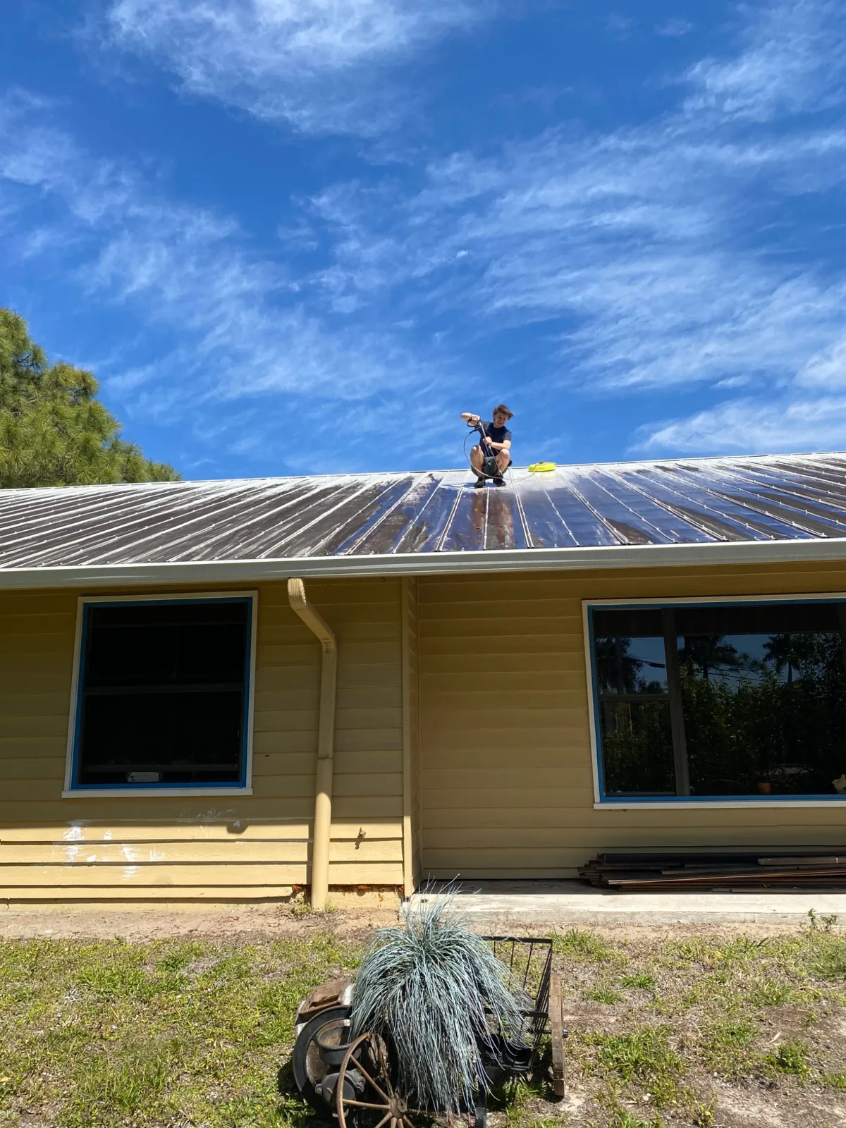 metal-roof-cleaning-service-naples-florida-6m-design